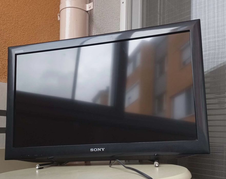 LCD телевизор Sony Bravia KDL-26EX550