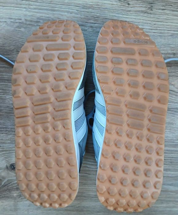 Оригинални сникърси adidas Run 84 (Размер 41 ⅓) – Сиви