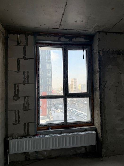 Продаю оконные рамы со стеклом