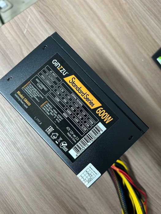 Блок питания для стационарного компьтера Ginzzu 600W