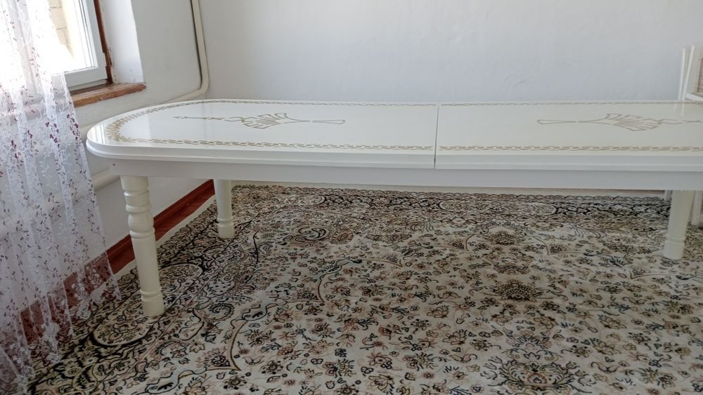 Стол стулдарымен