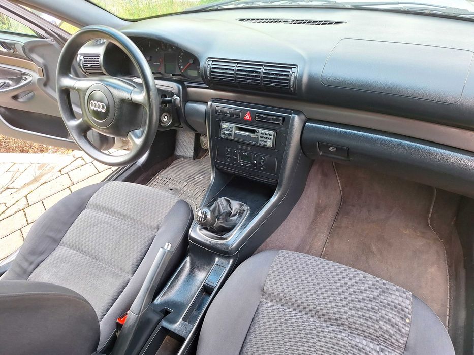 AUDI A4 2001 — imagine 5