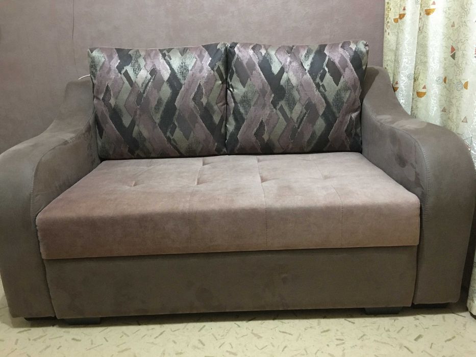 Продам диван в хорошем состоянии