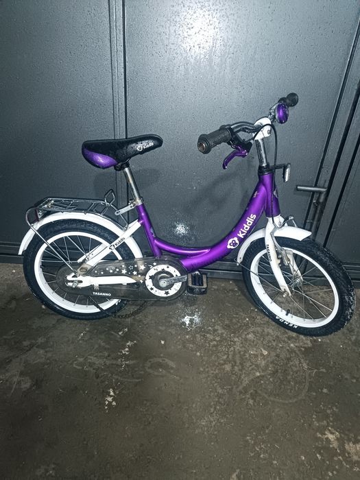 Продаётся велосипед 16 в хорошом состояния