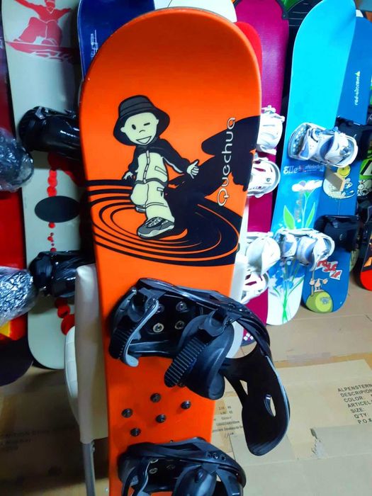 Placa snowboard 135 cm cu legaturi snowboard boots buyback