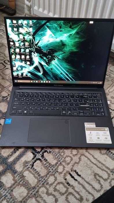 Asus Vivobook noutbugi kelishtirib beriladi