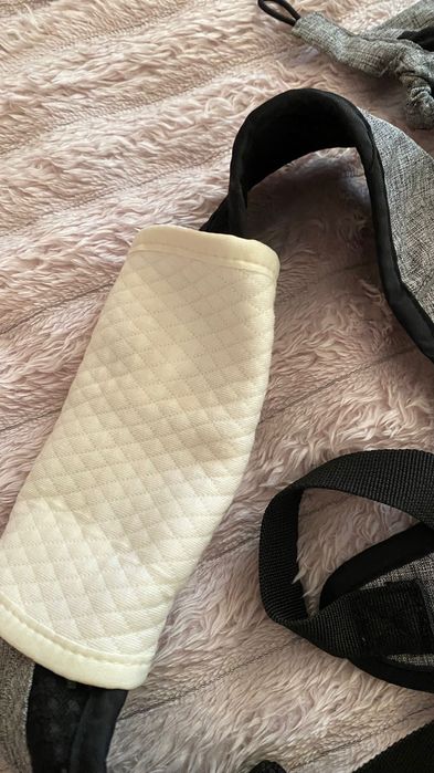 Детско кенгуру Chipolino BOBBY