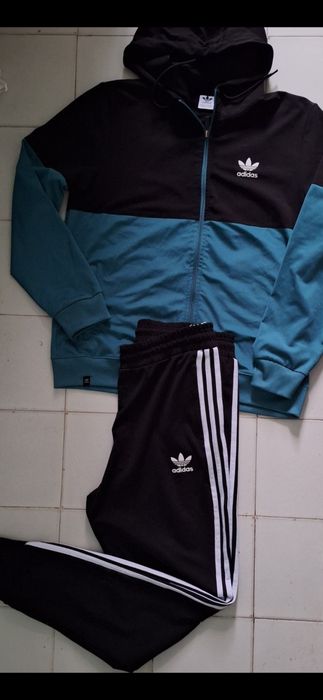 Мъжки анцунг синьо и черно