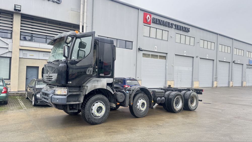 Renault  kerax 8x4 500 cp
