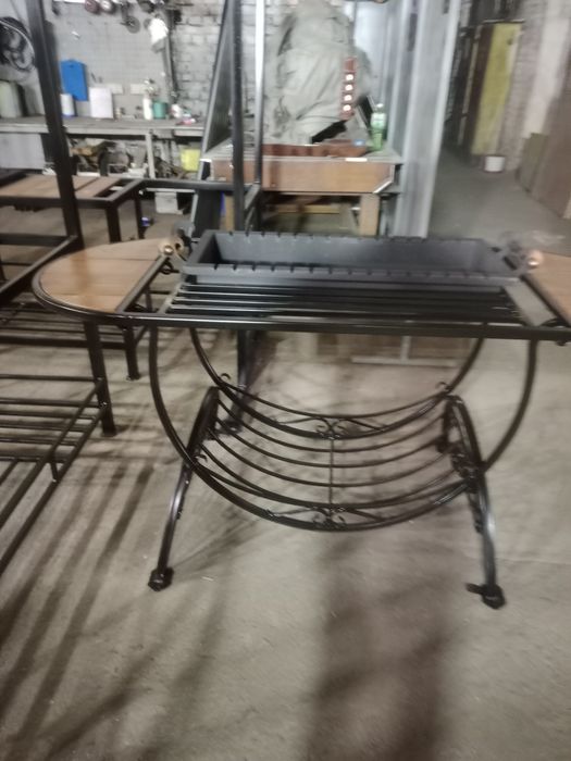 Мангал со столом