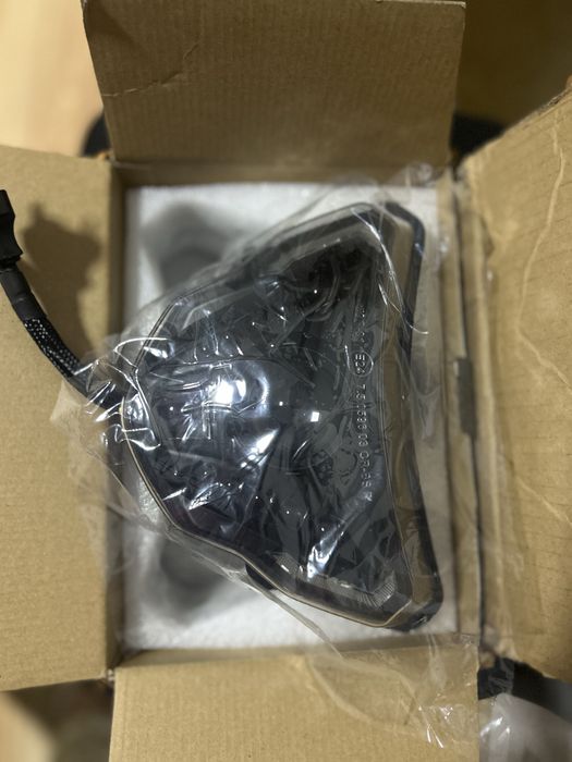 Far motocicleta (bmw g310r)