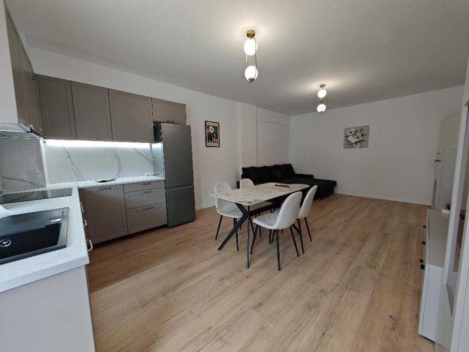 Inchiriem Apartament 2 Camere, Modern, Tip Studio, 50 Mp, Tractorul