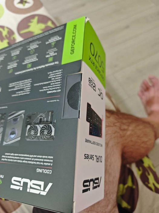 ASUS Dual GeForce RTX™ 5070 12GB GDDR7 нова неотваряна