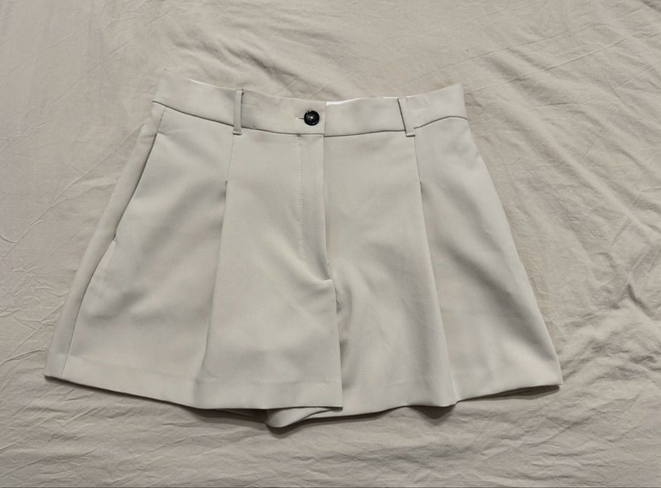 Шорты Zara, с этикеткой