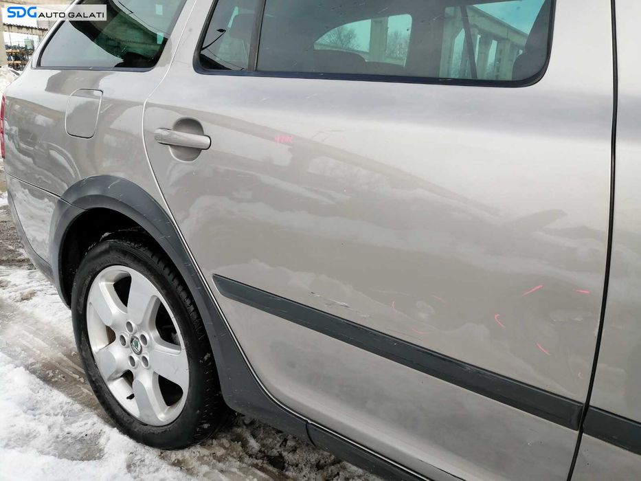 Usa Usi Portiera Portiere Dreapta Spate Dezechipata cu Defect Skoda Octavia 2 Facelift Break Combi 2008 - 2013 Culoare 9202