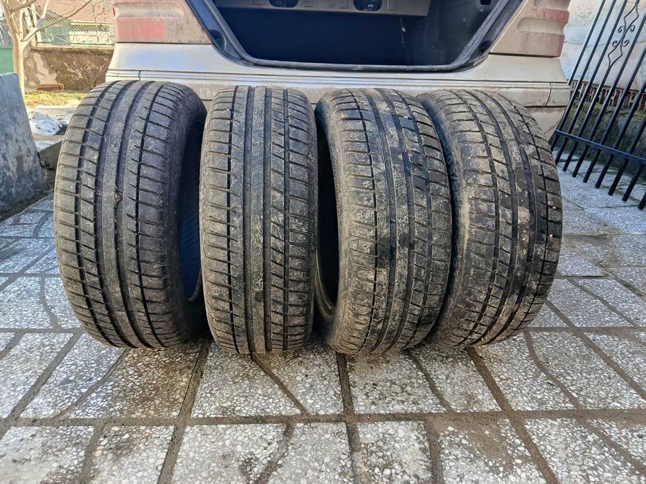 Летни и зимни гуми