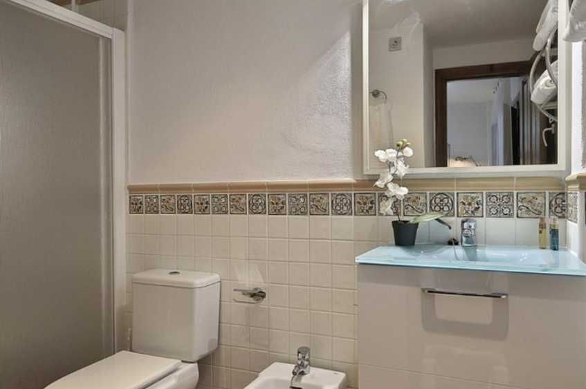 Дава се под наем Двустаен апартамент в Пловдив, Коматевски възел - 75 кв.м за 306 € - Снимка #1