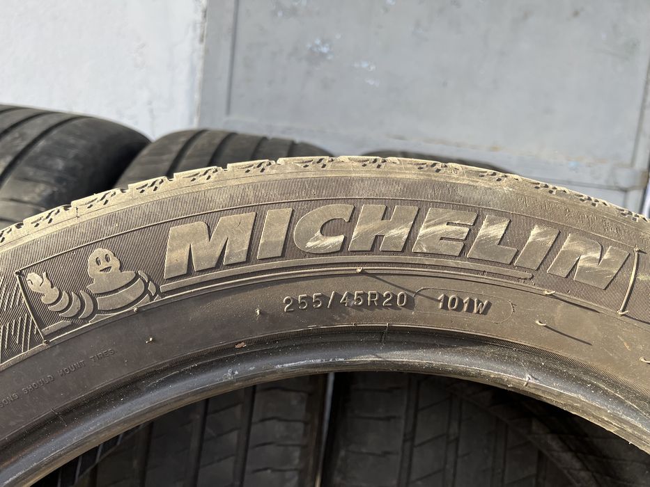 4 бр. летни гуми 255/45/20 Michelin DOT 0117 4-4,5 mm