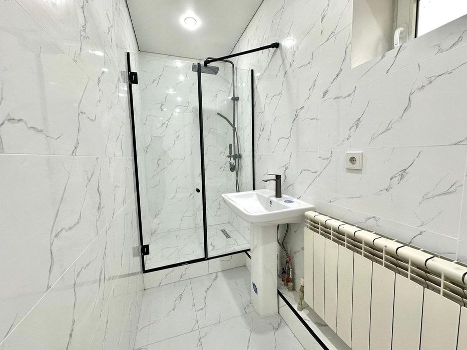 Дом с ремонтом двухэтажный с подвалом