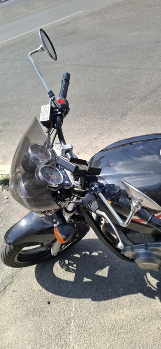 Suzuki GS 500 2005