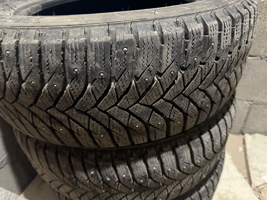 Продается зимние шины 4шт