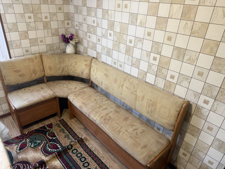 Продам кухонный уголок