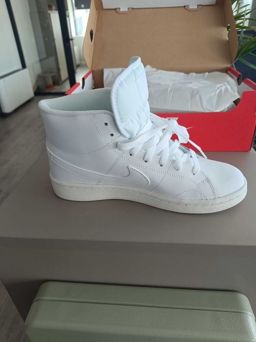 Дамски маратонки NIKE