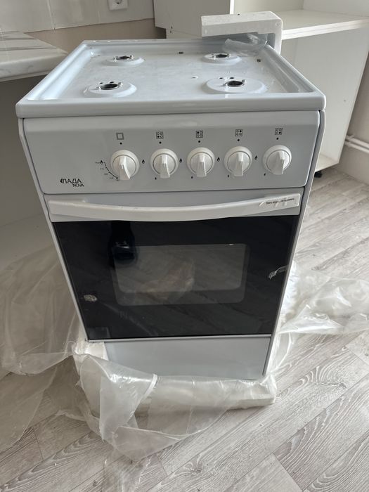 Продам новую газовую плиту 50см от фирмы Лада Nova