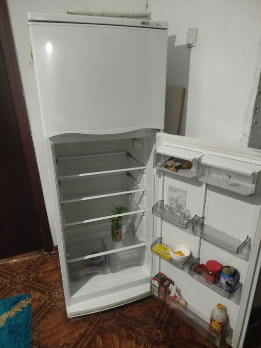 Холодиьник на запчасть