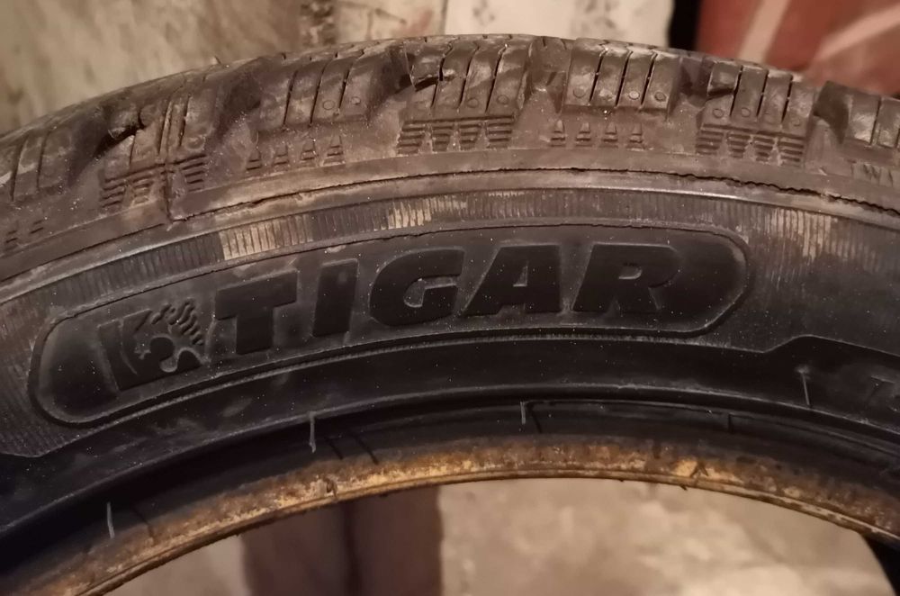 Продавам 1 брой зимна гума 195.50.15 дот 2024  Tigar