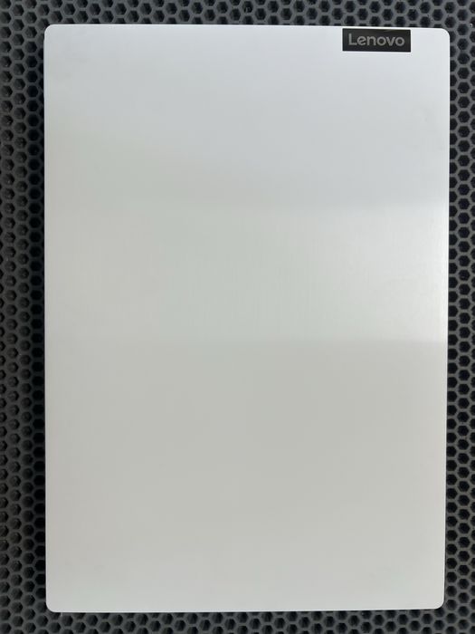 Белый ноутбук Lenovo ideapad. Есть рассрочка.