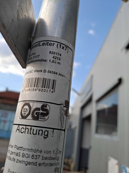 Алуминиева стълба с платформа и колела KRAUSE 1x7