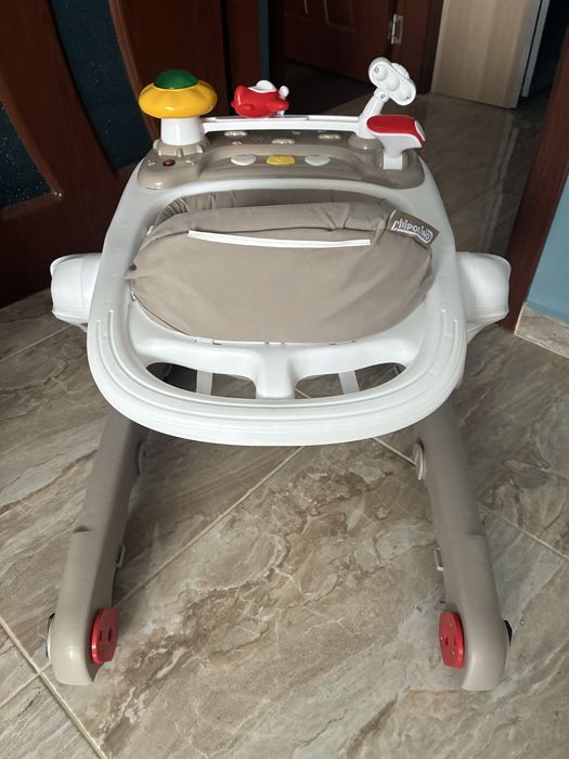 Детска проходилка Little Explorer бежова Chipolino