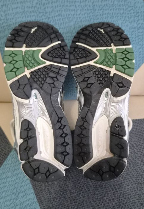 Adidasi New Balance 1906R