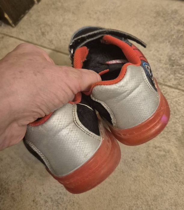 Детски маратонки светещи супер герои 26/27 номер