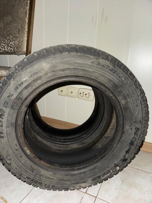 185/65/14 шипованные 2 резины