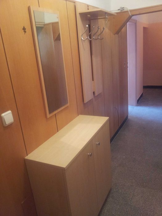 Дава се под наем Тристаен апартамент в Велико Търново, Център - 82 кв.м за 76.5 € - Снимка #2