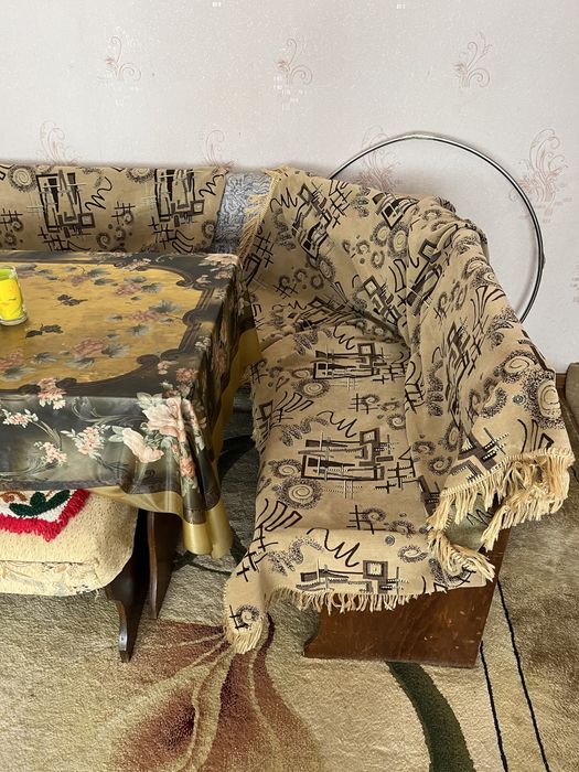 Уголок стол 2 стула