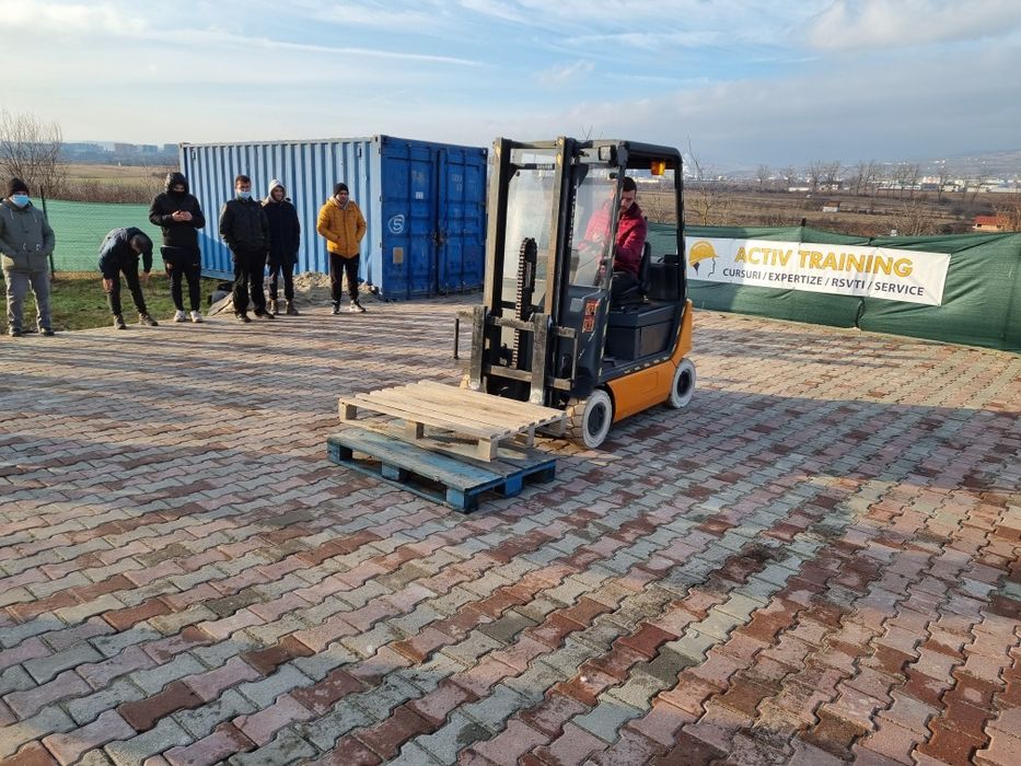 Cursuri ISCIR StivuitoristMacaragiu,MasinistExcavatorBuldoFochistGpl