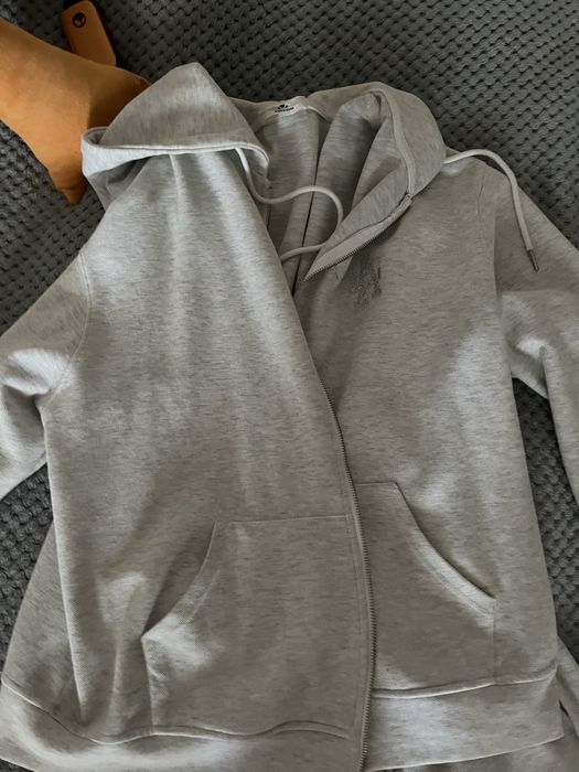 Продам спортивный костюм