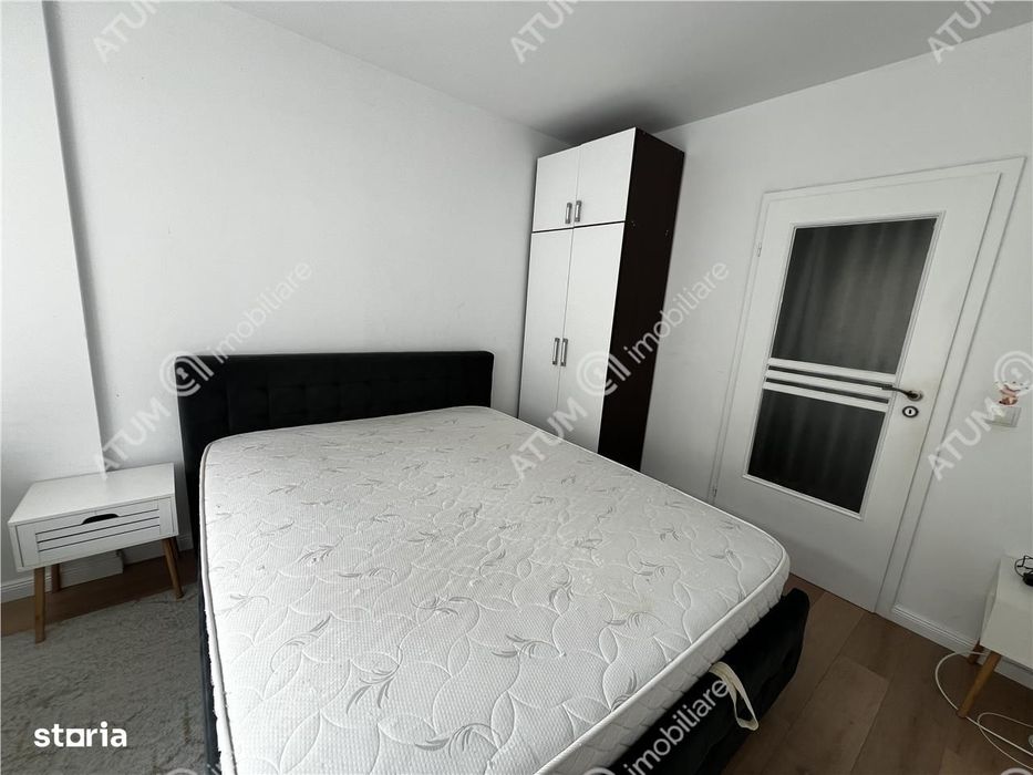 Apartament cu 3 camere decomandate si balcon la etajul 2 zona Turnisor