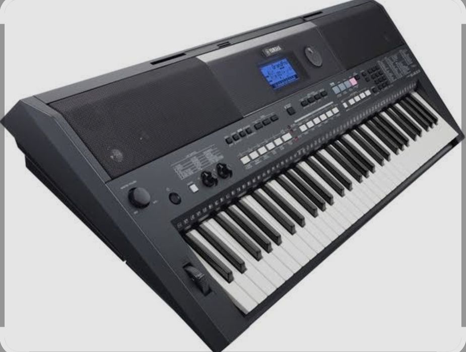 Музыкальный синтезатор Yamaha E433!