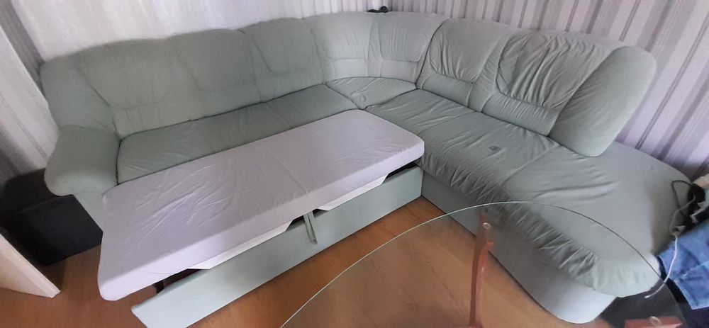 Ъглов диван за хол