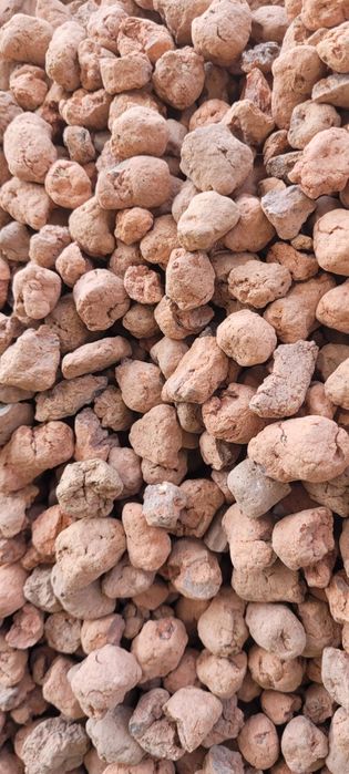 Керамзит  россыпью и в мешках