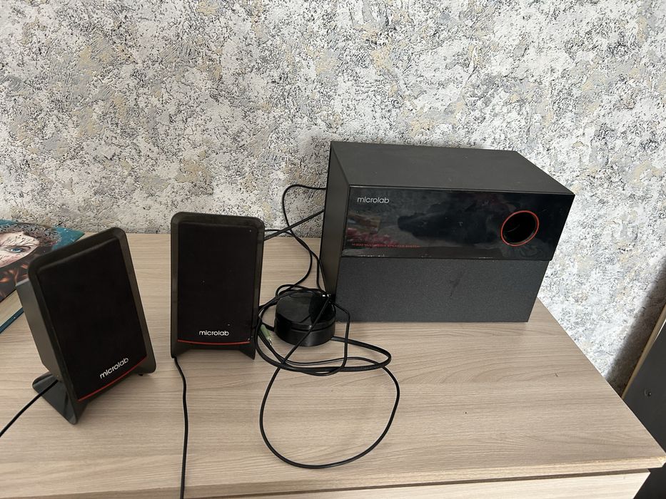 продаются колонки для компьютера microlub