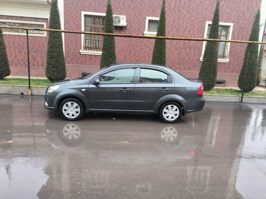 Автомобил NEXIA 3