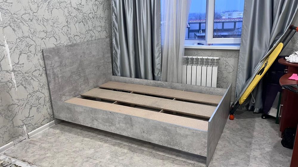 Кровать полуторка