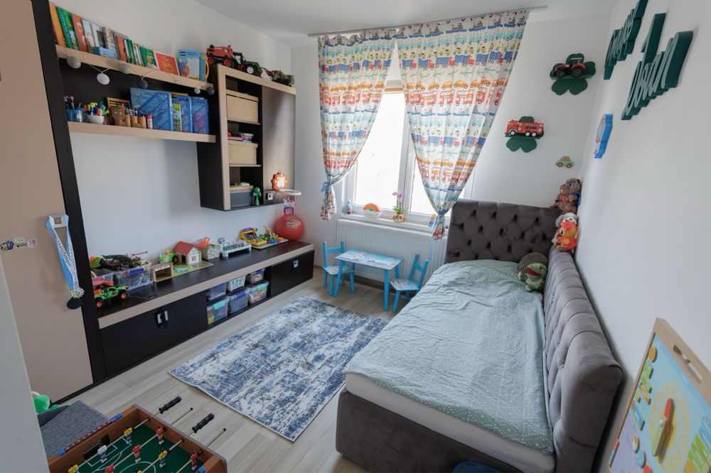 Apartament 3 camere, 72 m2, complet renovat