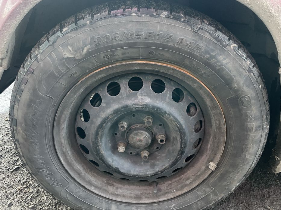 195/65/15. 205/65/15