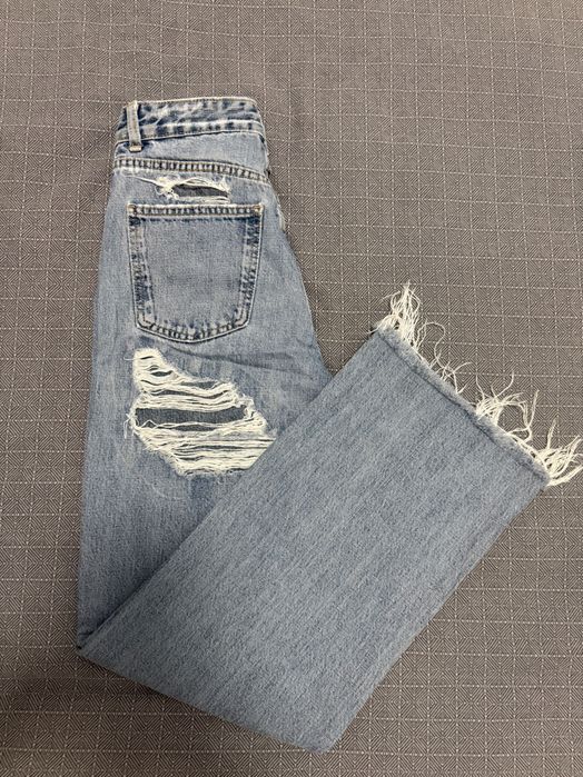 Дамски дънки и панталони – Zara